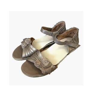 ZIERA 8.5 Leather Floral Wedge COMFORT Sandals Dimity Greige Metallic Pink Rose